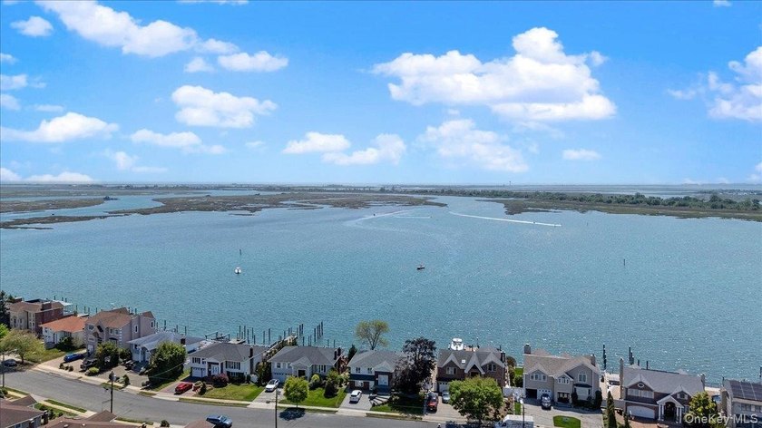 Welcome to 3089 Monterey Drive a Spacious and well-maintained - photo 34