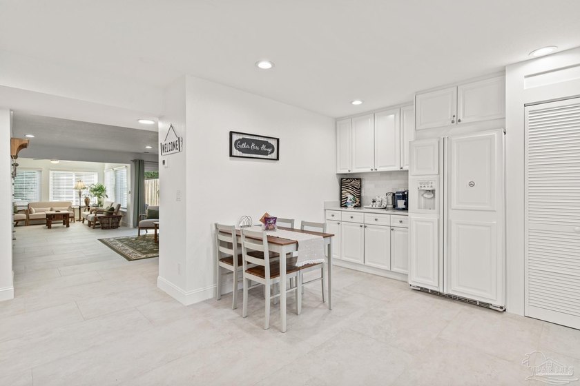 Light-Filled, Fully Remodeled Townhome in Perdido Bay Country - photo 8