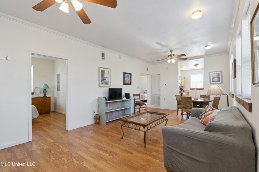 Classic elevated coastal cottages at 10450 MS 603 in Bay St - photo 16