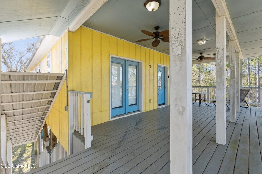 Classic elevated coastal cottages at 10450 MS 603 in Bay St - photo 17
