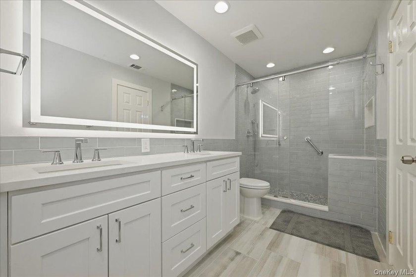 Welcome to resort-style living in the highly sought-after gated - photo 14