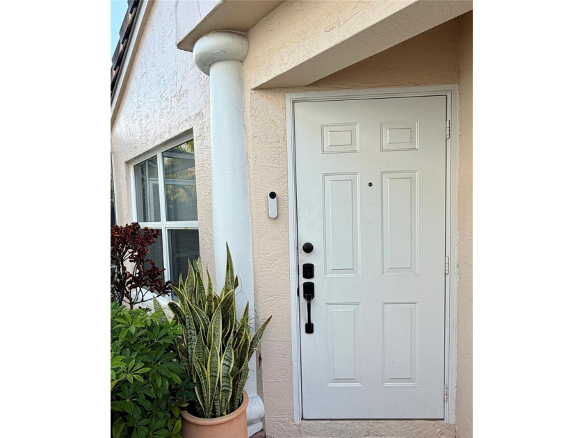 All ages Updated 2BR/2BA corner condo with the feel of a - photo 34