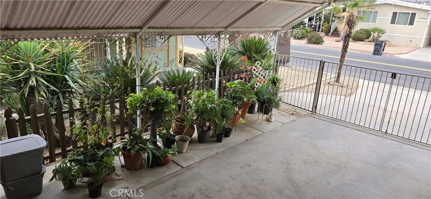 Back on Market - Seller says sell!!! Oh My!! Lowest priced home - photo 2