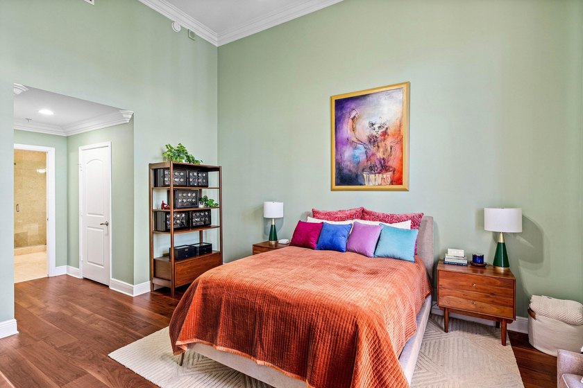 Fully upgraded 2 bed 2 bath plus a den! This stunning 5th-floor - photo 16