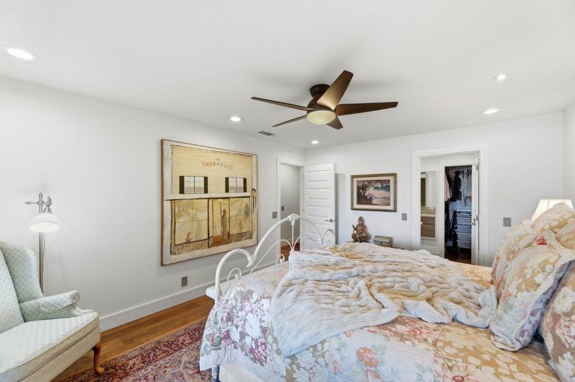 PRICE REDUCED!! Welcome to this beautifully updated 2-Bdrm / 2 - photo 17