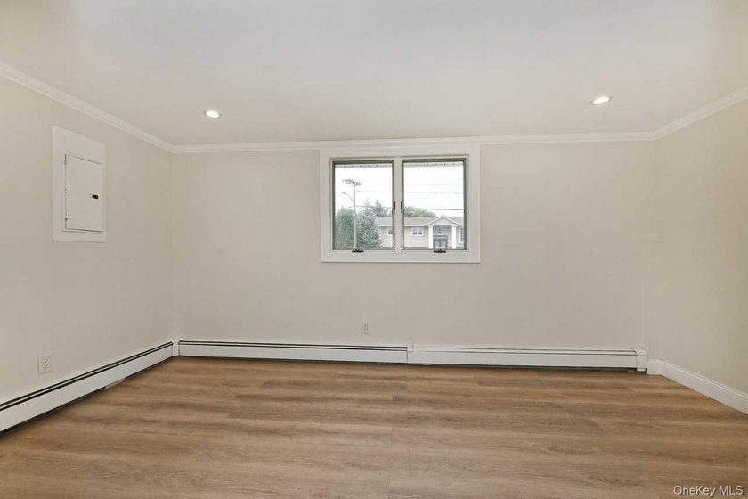 Looking for turnkey in prime location? Look no further. 107 - photo 22