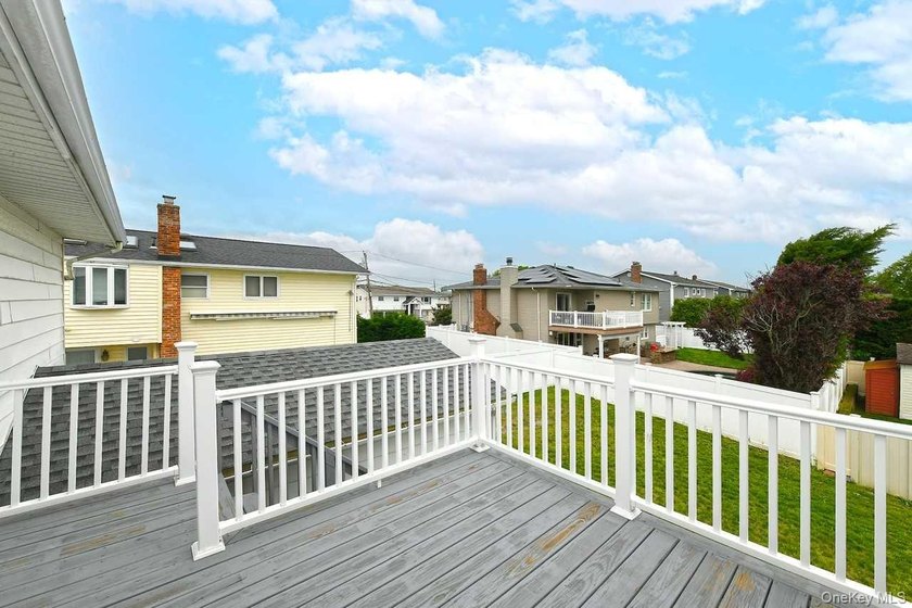 Looking for turnkey in prime location? Look no further. 107 - photo 30