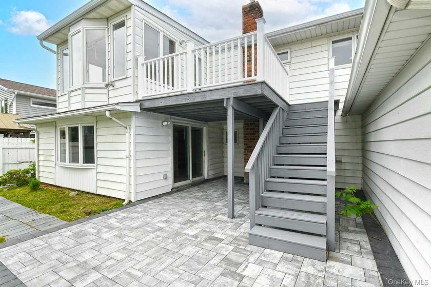 Looking for turnkey in prime location? Look no further. 107 - photo 34