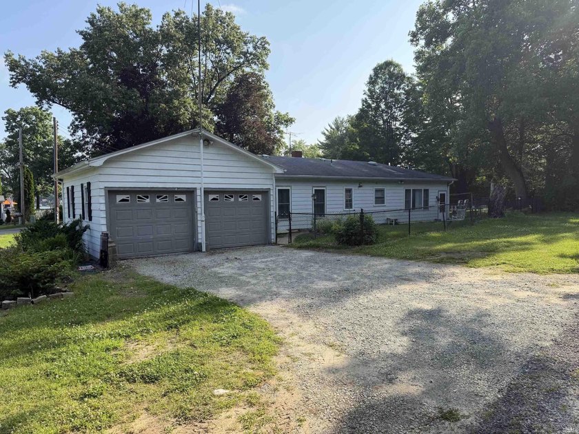 Nice location with 2 lots just across the street from Koontz - photo 16