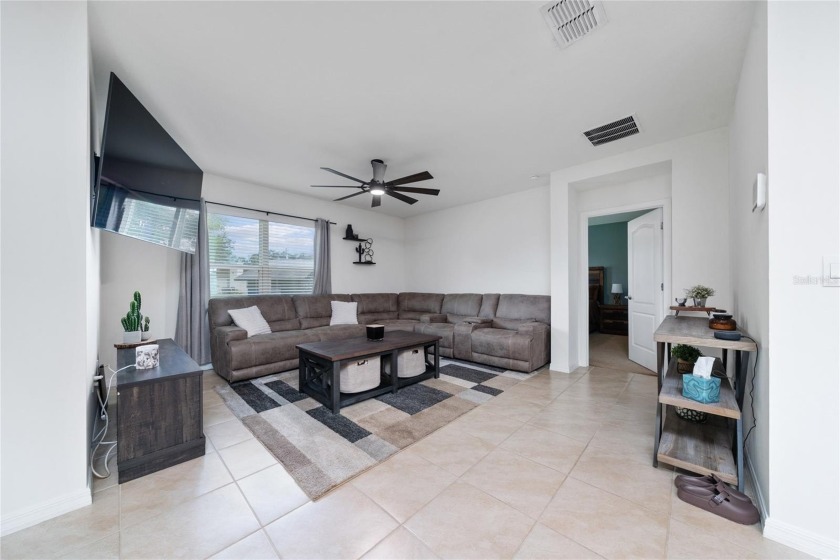 Under contract-accepting backup offers. NEW PRICE! MOTIVATED - photo 14
