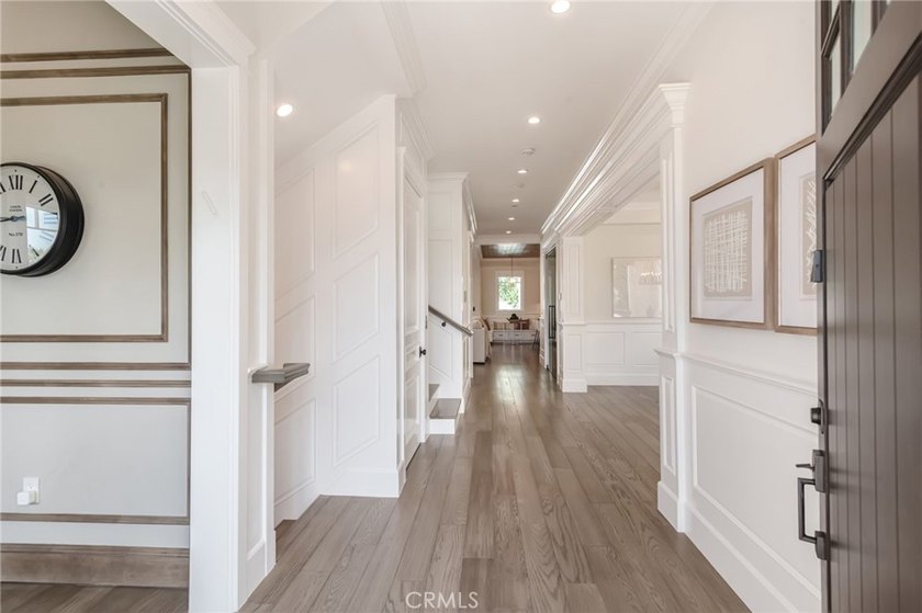 A truly extraordinary Westwood Masterpiece, offering timeless - photo 4