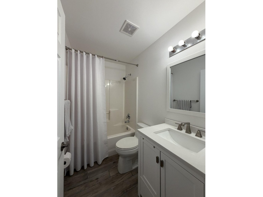 Welcome home to luxury and peace of mind in a highly - photo 21