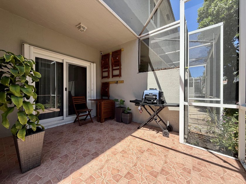 Welcome home to luxury and peace of mind in a highly - photo 25