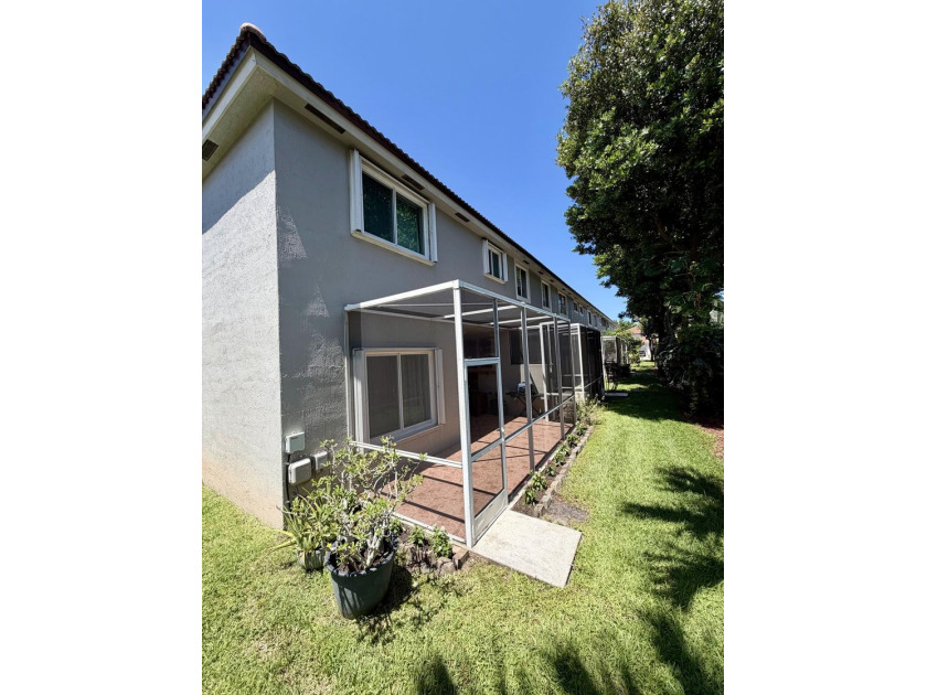 Welcome home to luxury and peace of mind in a highly - photo 27