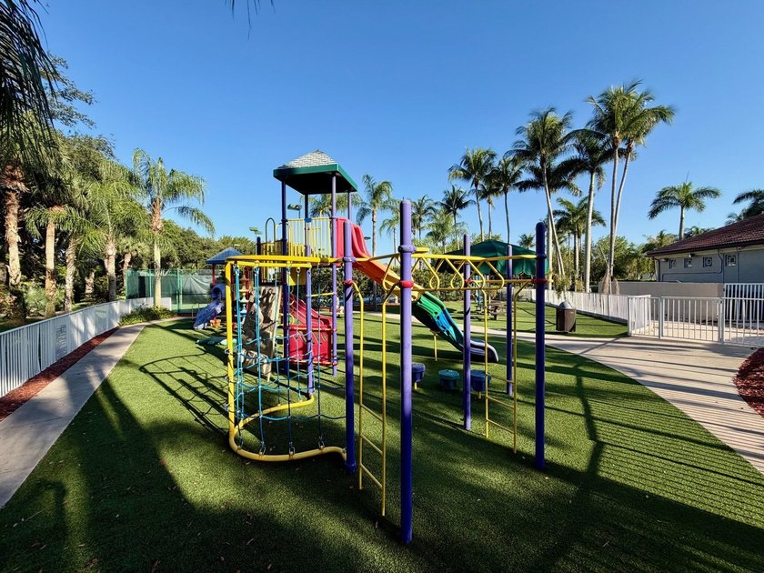 Welcome home to luxury and peace of mind in a highly - photo 31
