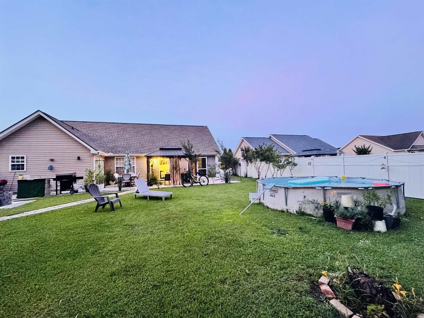 Rare Gem!!!!! This stunning, well-maintained corner home is - photo 15