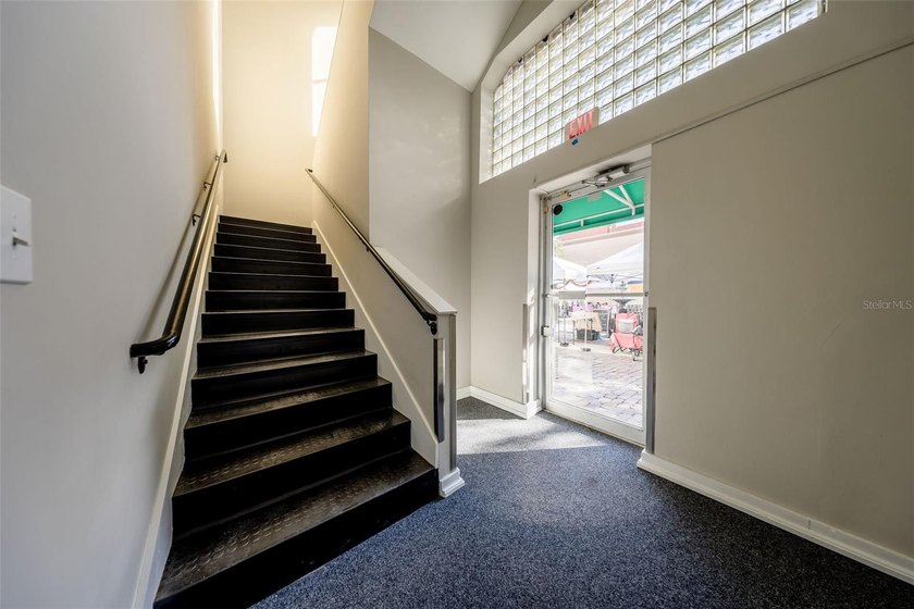 PRICED BELOW APPRAISAL! Don't miss this rare opportunity to own - photo 21