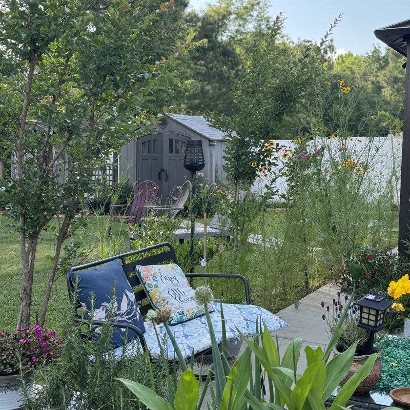 Rare Gem!!!!! This stunning, well-maintained corner home is - photo 23