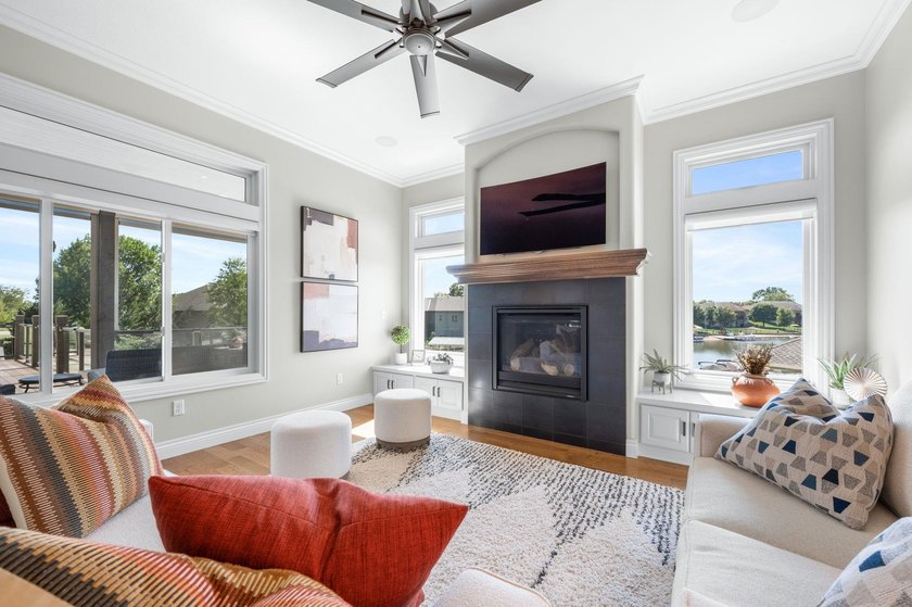 Luxury living with every detail in place! This stunning - photo 15