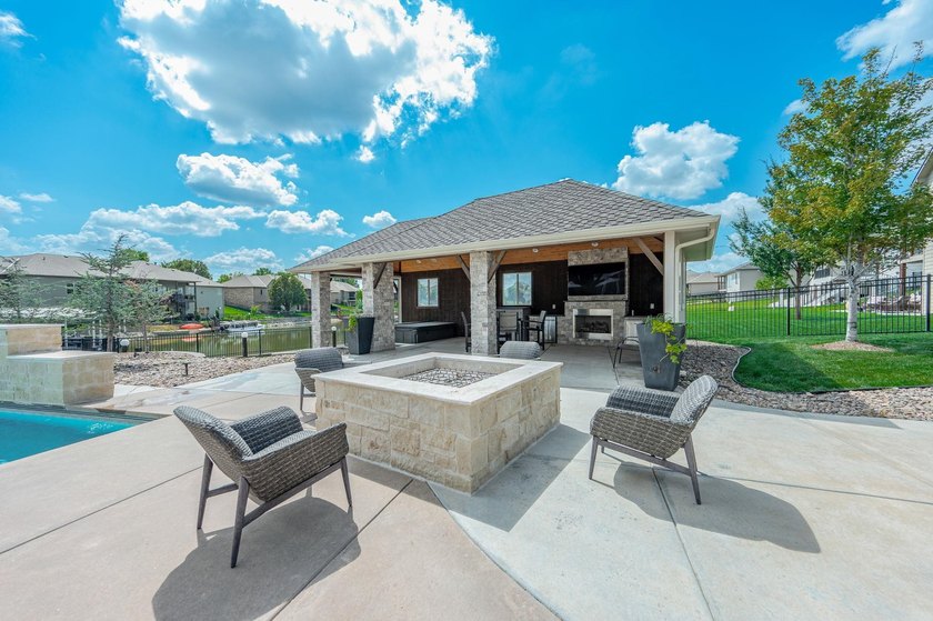 Luxury living with every detail in place! This stunning - photo 27