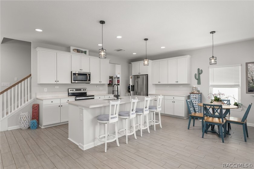 Make sure to check out the Virtual Tour for a 3D Model w/ - photo 15