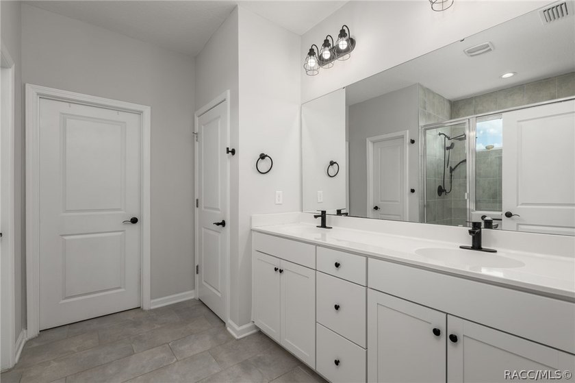 Make sure to check out the Virtual Tour for a 3D Model w/ - photo 22