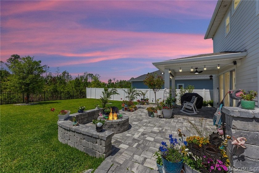 Make sure to check out the Virtual Tour for a 3D Model w/ - photo 35