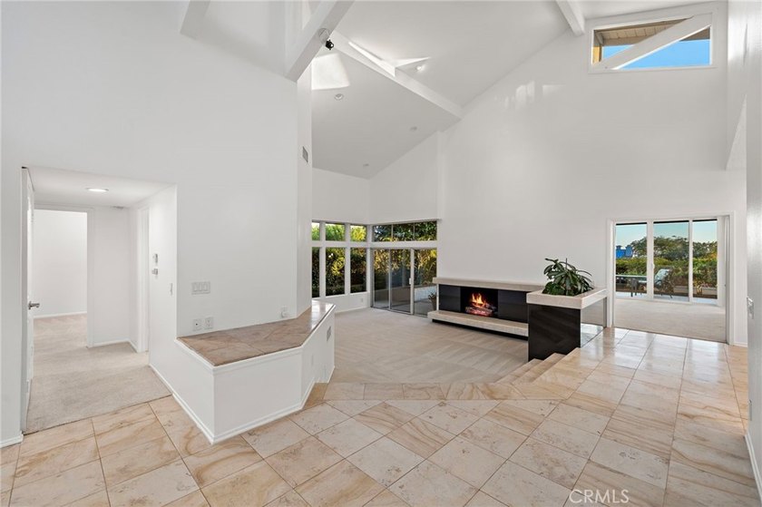 Welcome to 21 Montpellier, an exceptional 2,700sq ft - photo 6