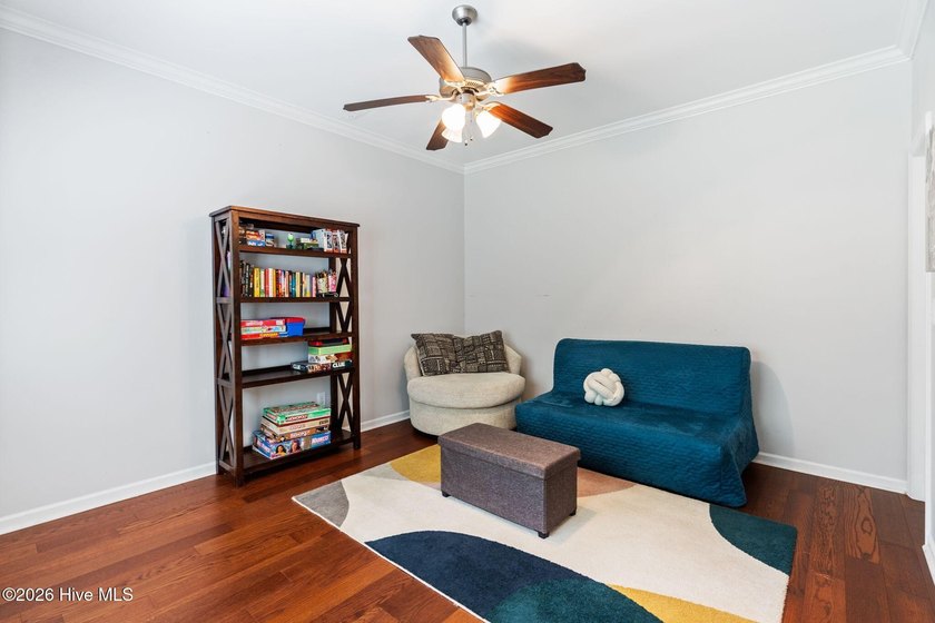 Welcome to this beautifully maintained home, perfectly situated - photo 30