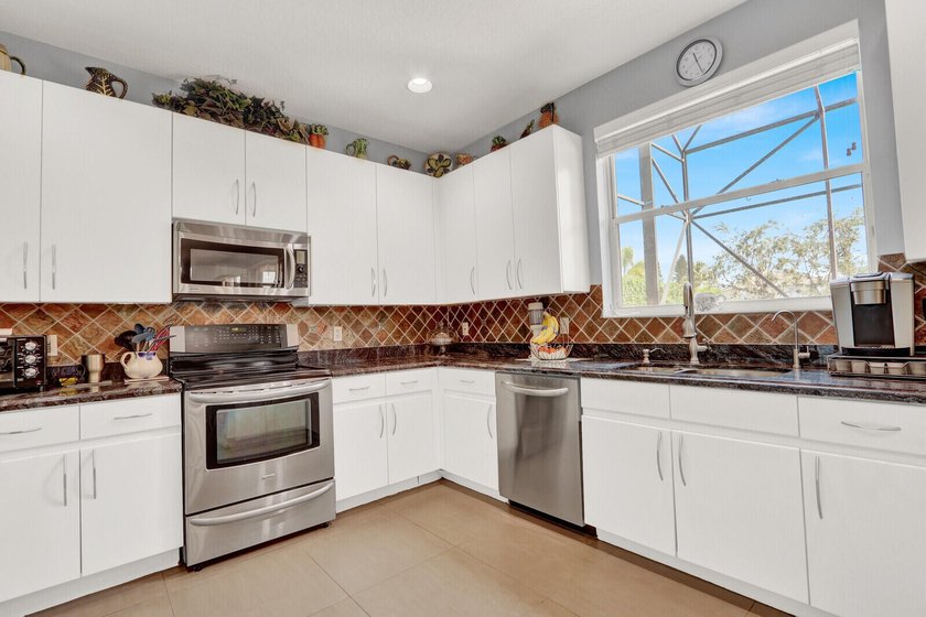 Discover this stunning two-story single-family residence in - photo 11