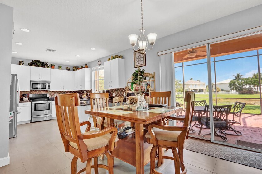 Discover this stunning two-story single-family residence in - photo 14