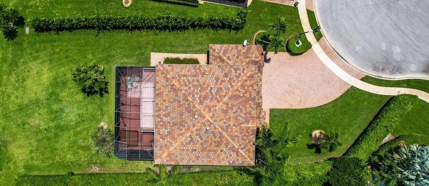 Discover this stunning two-story single-family residence in - photo 35