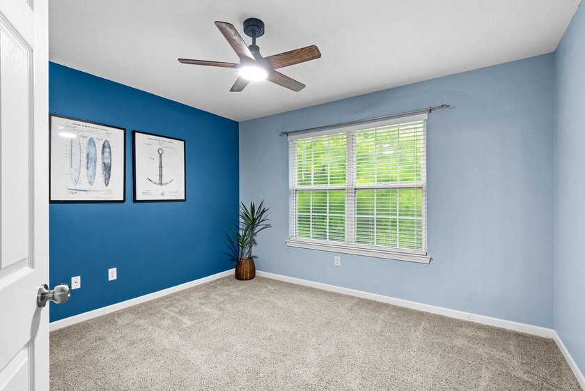 Welcome to 320 Branch Hill Park, where traditional charm meets - photo 41