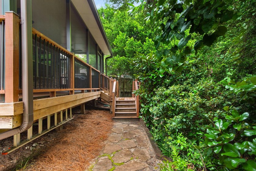 Welcome to 320 Branch Hill Park, where traditional charm meets - photo 49