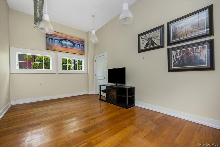 --Stop leasing when you can OWN your office suite! Approximately - photo 10