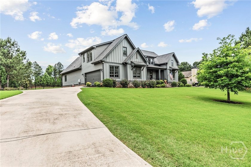Welcome Home to 3223 Maddison Avenue! Situated on a beautiful 1 - photo 6