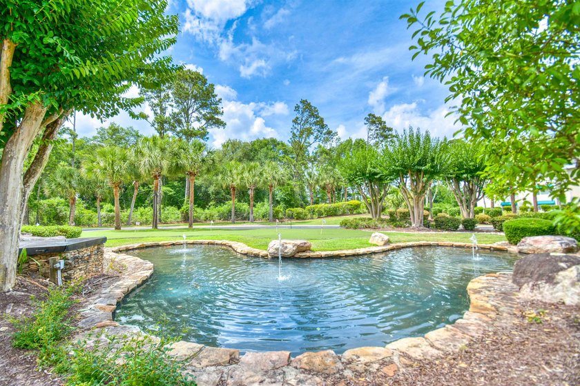 This beautiful FULLY-FURNISHED 3 bedroom 2 bath is located in - photo 31