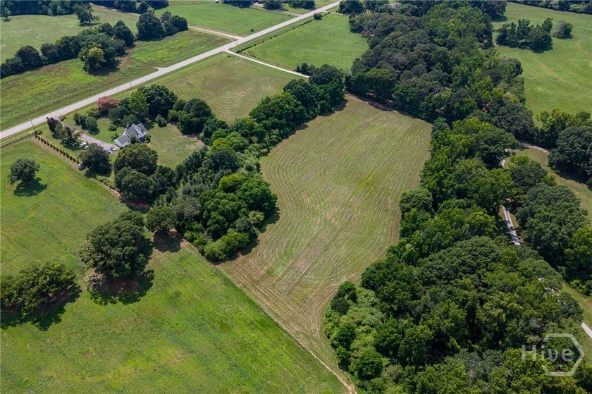 If you're looking for the perfect blend of open pasture and - photo 6