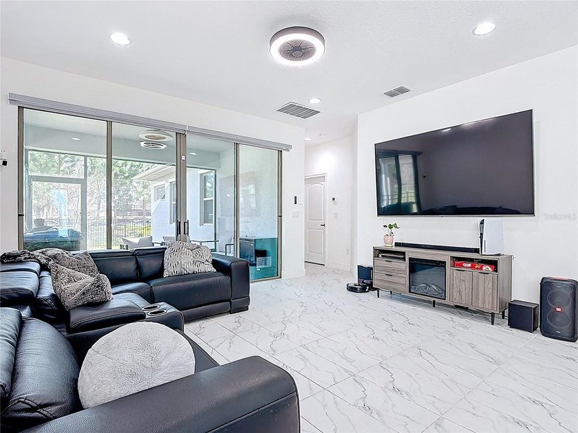 Under contract-accepting backup offers. Short Sale. SHORT - photo 14