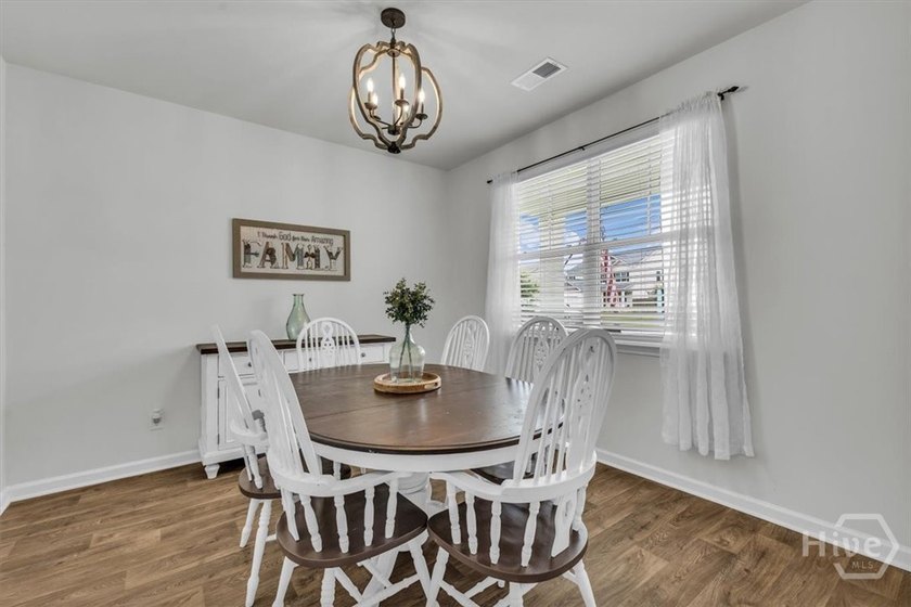 This 2-story, 5-bedroom, 3-bathroom beauty has laid all its - photo 10