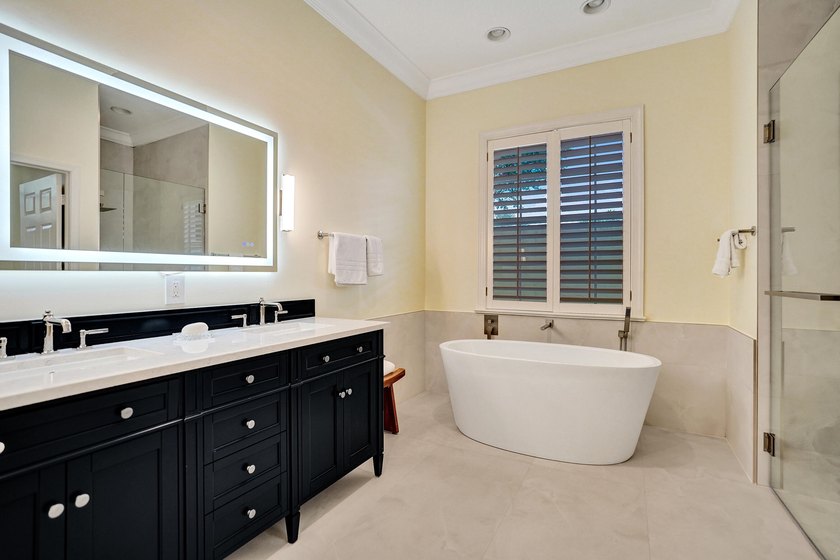 Move right into this beautifully updated 4-bedroom, 3.5-bath - photo 20