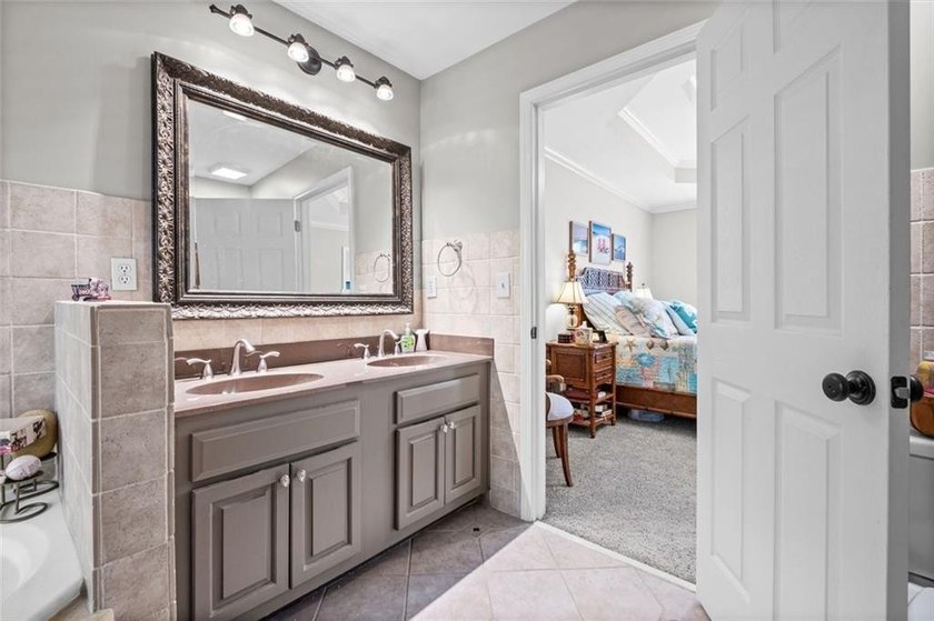 Welcome home to this stunning, move-in-ready 4-bedroom beauty - photo 22
