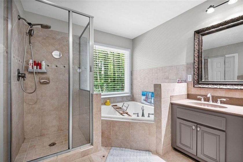 Welcome home to this stunning, move-in-ready 4-bedroom beauty - photo 23