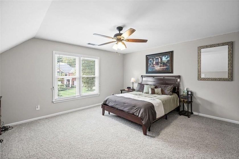 Welcome home to this stunning, move-in-ready 4-bedroom beauty - photo 27