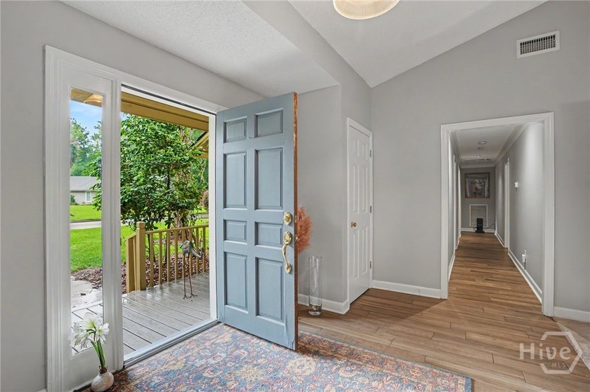 Located in the Marshwood section of The Landings, this - photo 2