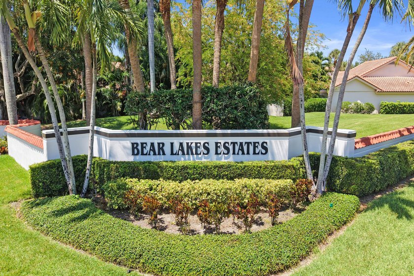 Move right into this beautifully updated 4-bedroom, 3.5-bath - photo 46