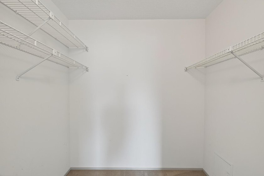 Clean, move-in ready, third floor 2-Bedroom condo in a thriving - photo 15