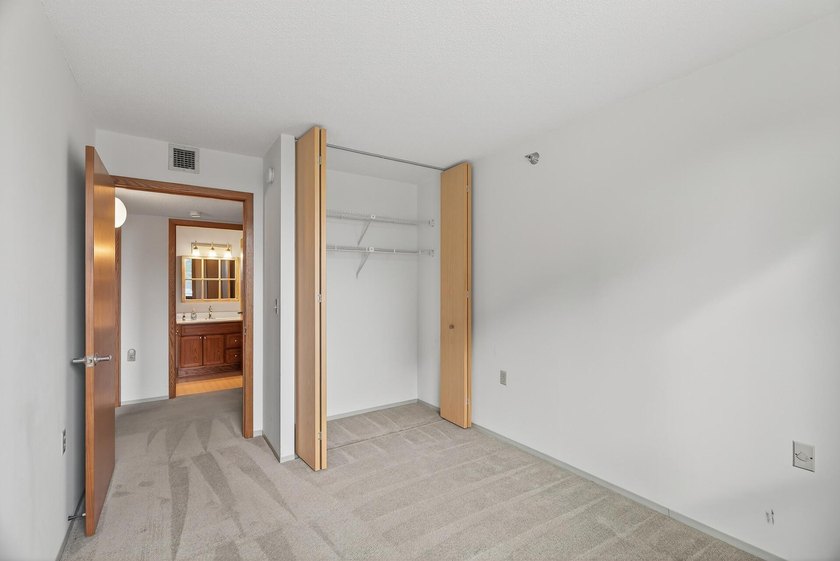 Clean, move-in ready, third floor 2-Bedroom condo in a thriving - photo 18
