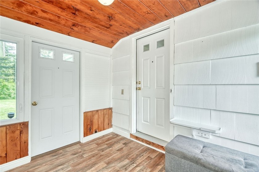 Welcome to 19 Loderdale Drive! This beautifully maintained - photo 28