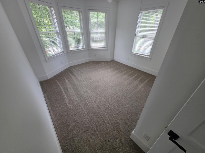 OPEN HOUSE 7/18 11am-1pm - Custom built home in 2022 has 4 - photo 12